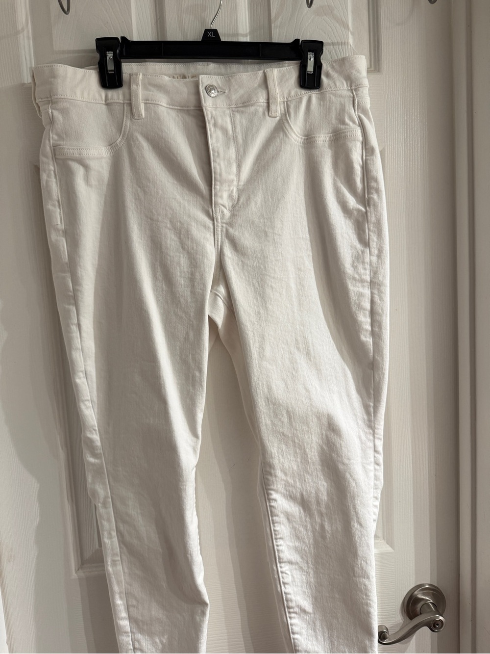 American Eagle Outfitters Hi-Rise Jegging